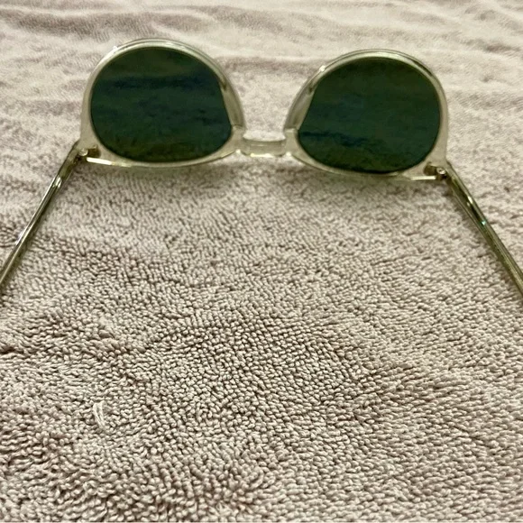 Oliver People’s O’Malley Sunglasses - Picture 5 of 13